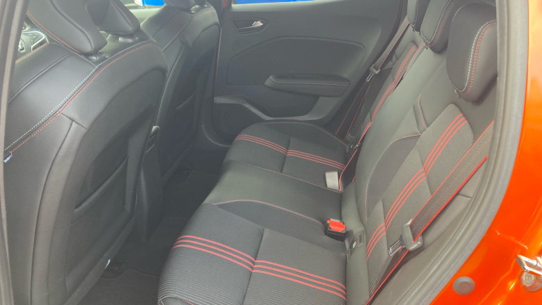 Renault Clio 1.6 E-TECH Hybrid 140 RS Line 5dr Auto Hybrid Hatchback